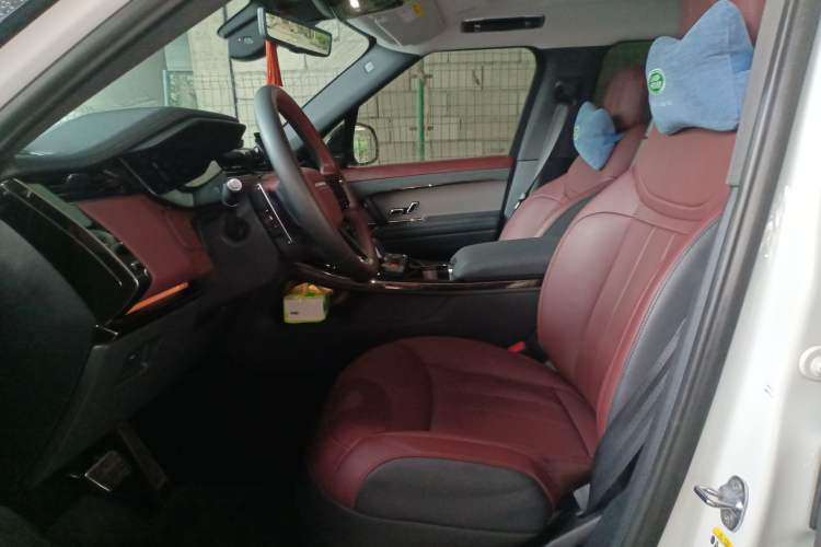 Used Land Rover Range Rover Sport 2023 400PS Dynamic SE
