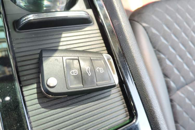 Used Volkswagen Teramont X 2020 330TSI Two-Wheel-Drive Luxury Edition Vehicle Key