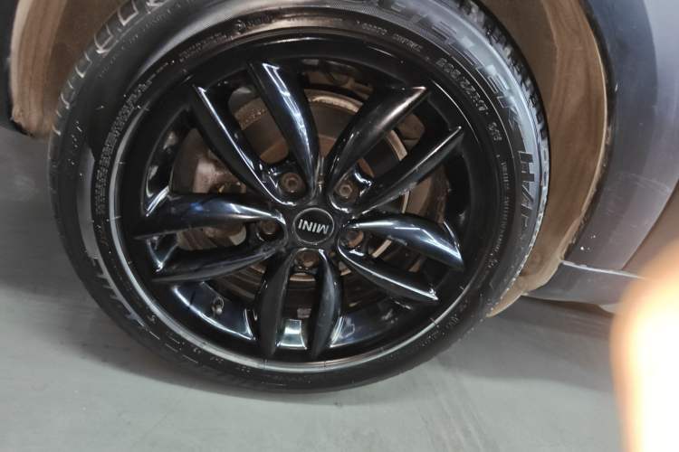 Used MINI Countryman 2014 1.6T COOPER ALL4 Fun Exterior 5