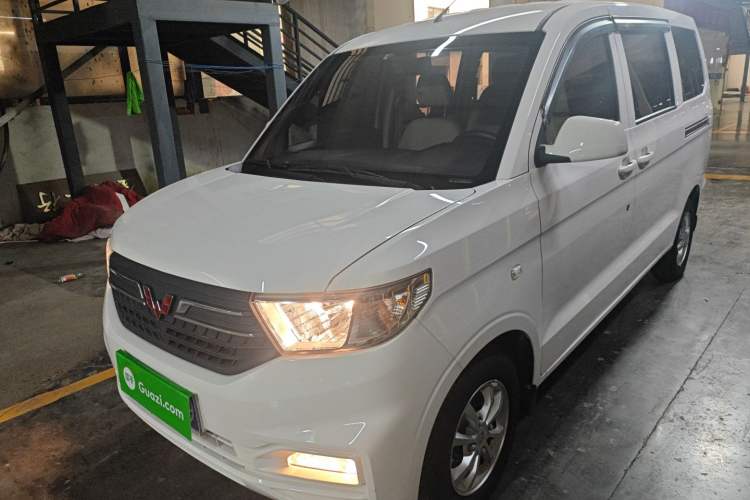 Used Wuling Hongguang V 2021 1.5L Refreshed Enjoyment Edition LAR