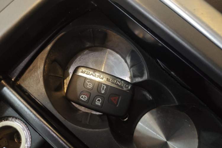 Used Land Rover Range Rover Evoque 2016 2.0T SE Smart Glow Edition