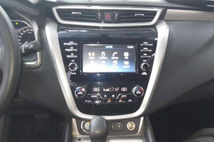Used Nissan Murano 2021 2.5L XE Two-Wheel Drive Elite Edition Audio And AC Panel