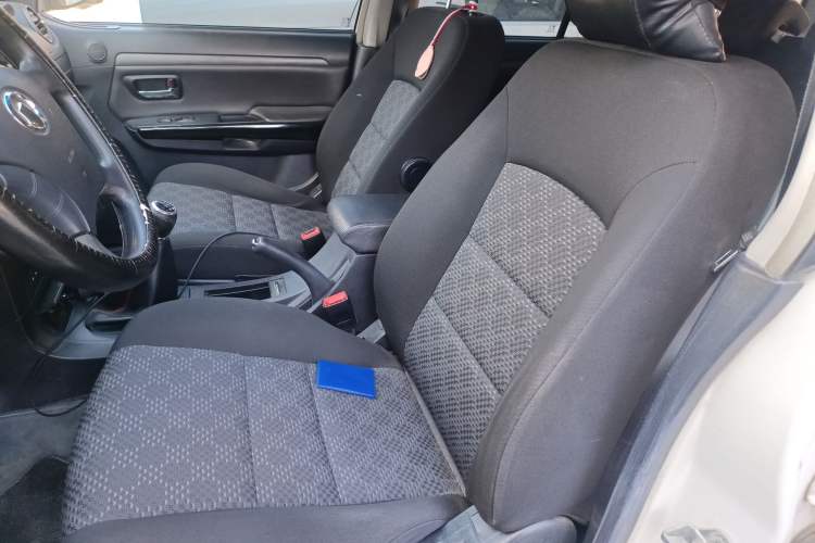 Used Haval H5 Classic 2010 Zhizun Edition 2.4L Four-Wheel Drive Comfort Model Left Front Seat