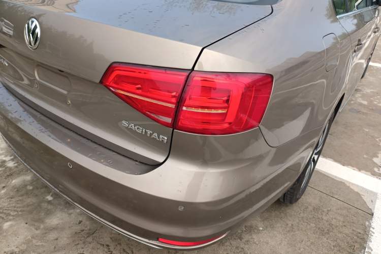 Used Volkswagen Sagitar 2017 1.6L Automatic Comfort Model Right Rear Taillight