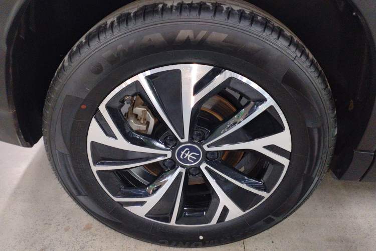 Used BYD Song Pro New Energy 2025 Second-Generation Intelligent Driving Version DM-i 115KM Superior Trim Right Rear Wheel Hub