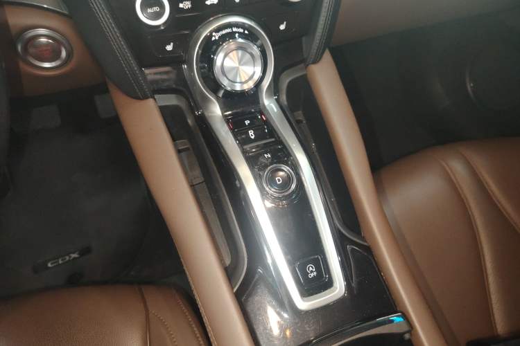 Used Acura CDX 2016 1.5T Two-Wheel Drive Deluxe Edition
