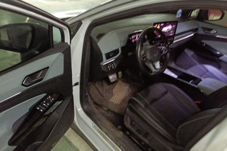 Used Volkswagen ID.4 X 2022 Pure Smart Edition Driver Seat