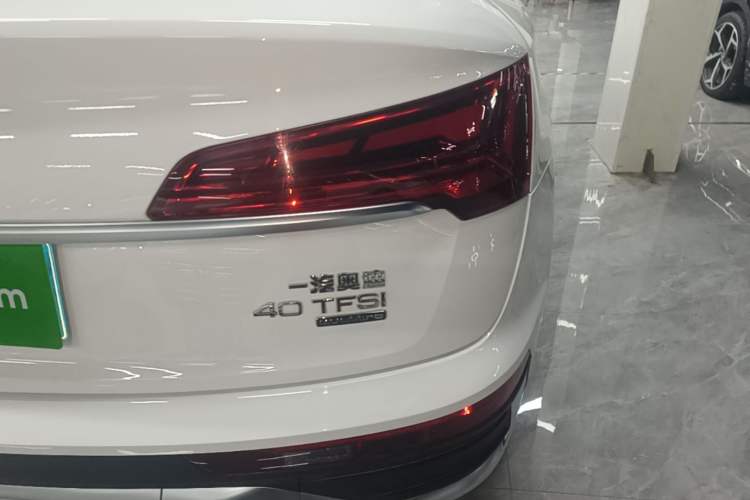 Used Audi Q5L Sportback 2021 40 TFSI Fashion Model
