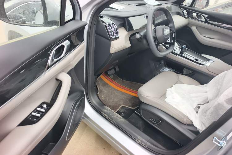 Used Geely Auto FX11 2025 4th Generation 1.5TD DCT – The Start Driver Seat