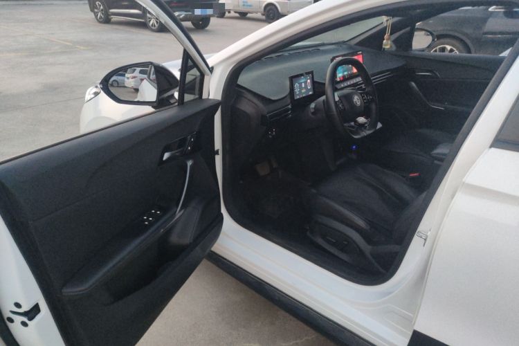 Used MG 4 EV 2023 415 km Range Sea-Faring Champion Edition