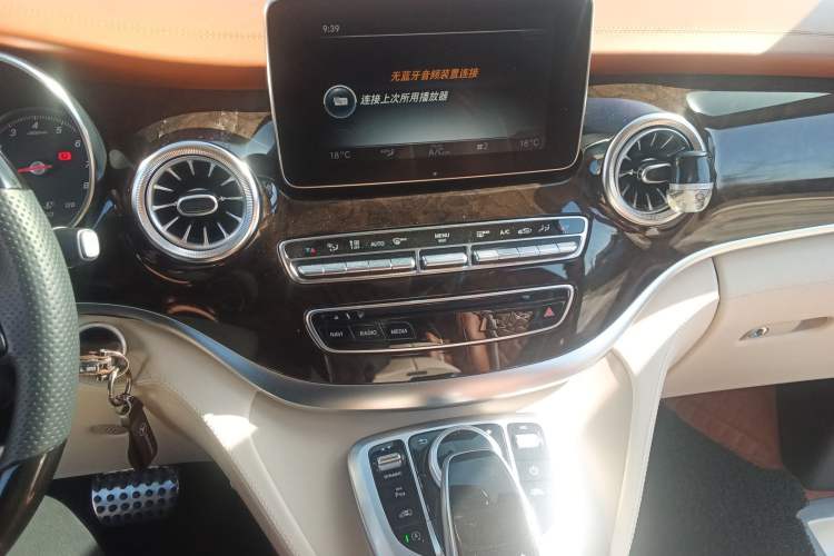 Used Mercedes-Benz V-Class 2017 V 260 L Prestige Extended Edition
