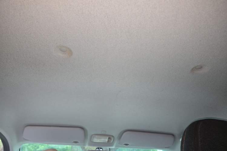 Used Chery QQ Ice Cream 2022 170km Sundae Phosphate Lithium-Ion