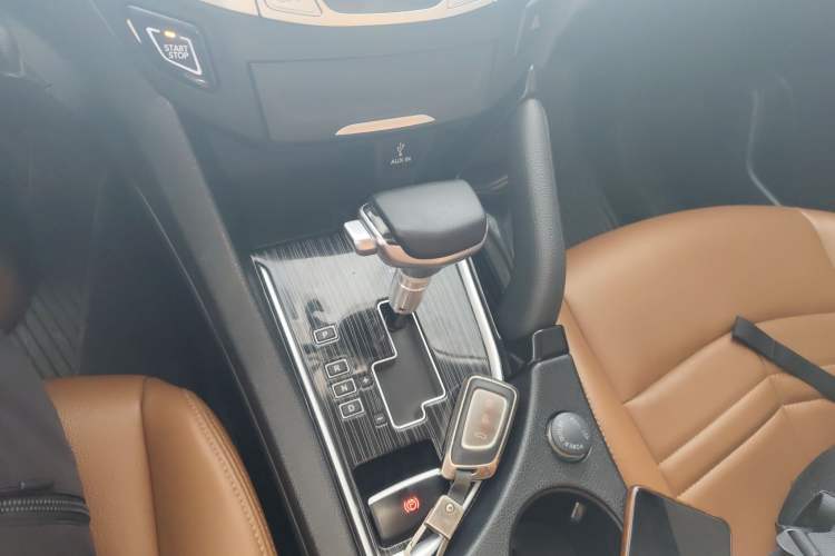 Used Dongfeng Fengdu MX5 2017 2.0L Automatic Urban Edition