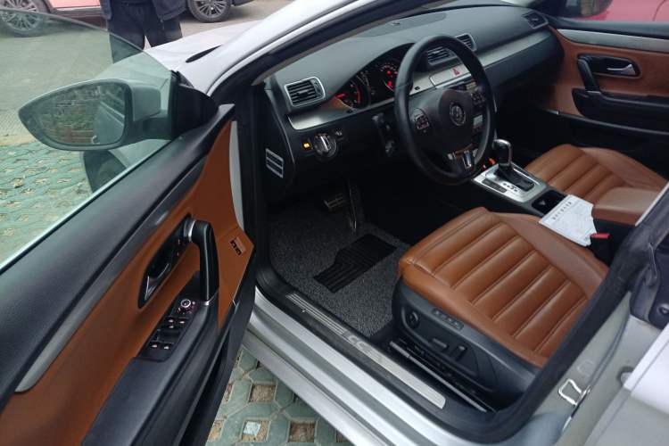 Used Volkswagen FAW-Volkswagen CC 2011 2.0 TSI Ultimate Edition