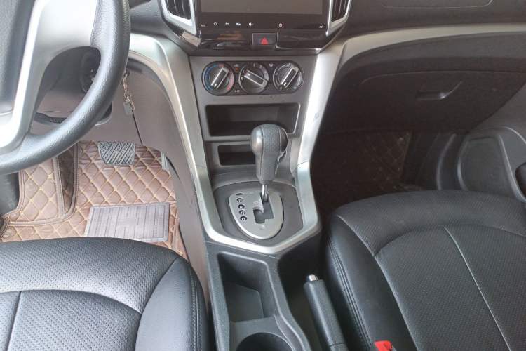 Used Venucia T70 2015 2.0L CVT Smart Choice Edition