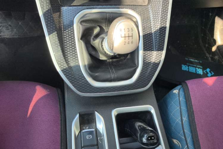 Used Haval M6 2023 PLUS 1.5T Manual Luxury Smart Connectivity Model