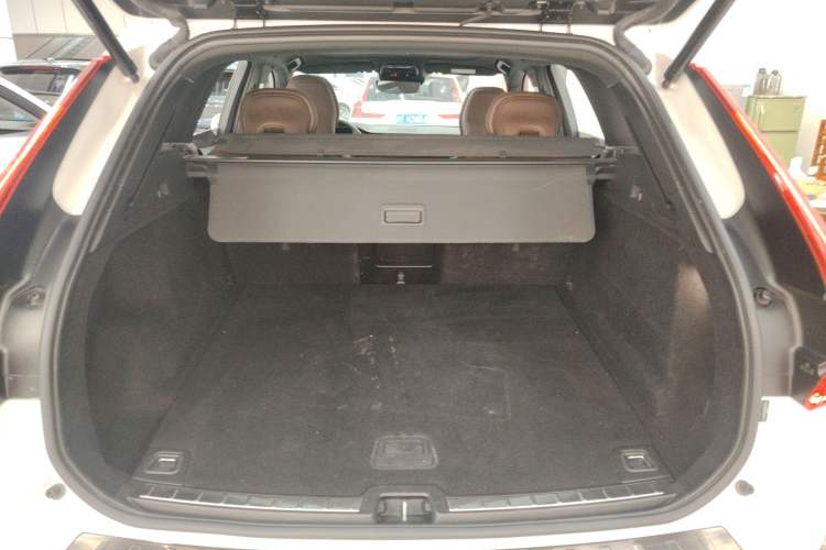 Used Volvo XC60 2021 T5 4x4 Smart Luxury Edition