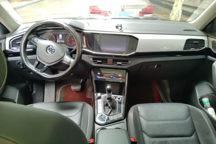 Used Volkswagen Tayron 2020 280TSI Two-Wheel Drive Luxury Connect Edition Center Console