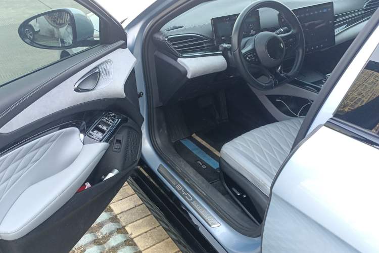 Used BYD Seal 2022 550 km Standard Range Rear-Wheel Drive Prestige Version