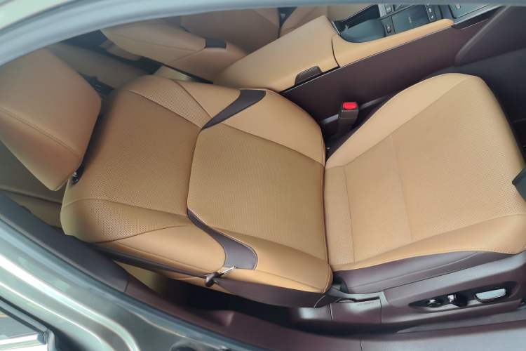 Used Lexus ES 2020 200 Excellence Edition