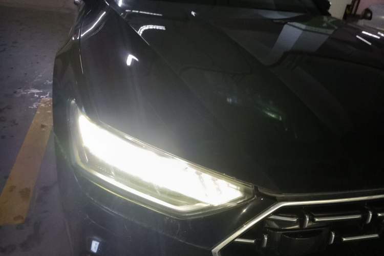 Used Audi A7L 2024 45TFSI S-line Dream-Building Edition Flow Crystal Package
