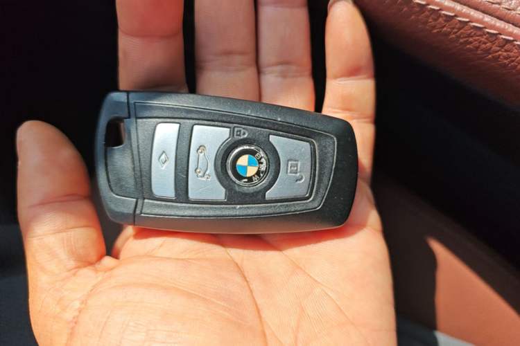 Used BMW 5 Series 2014 520Li Elegant Model Vehicle Key