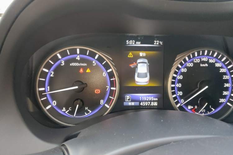 Used Infiniti Q50L 2016 2.0T Comfort Edition Instrument Cluster