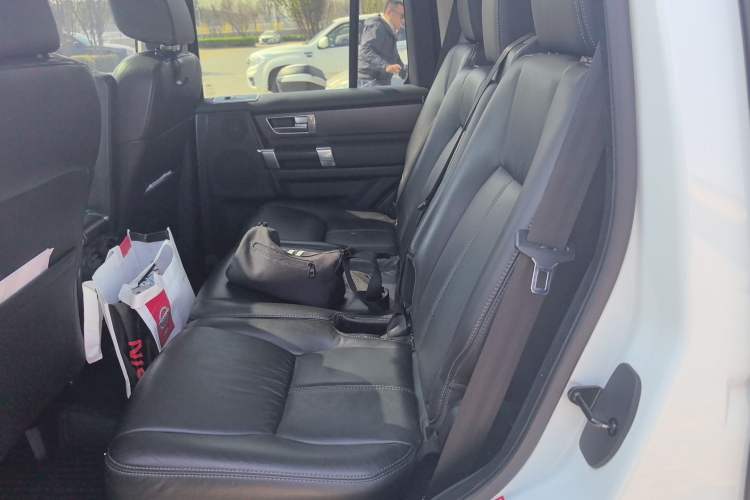 Used Land Rover Discovery 2015 3.0 SC V6 HSE Luxury