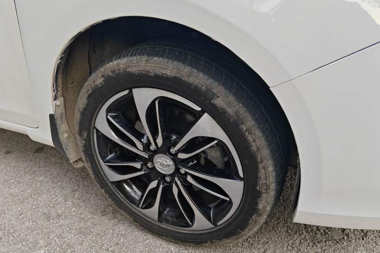 Used BYD Qin New Energy 2015 1.5T Dual-Crown Flagship Edition