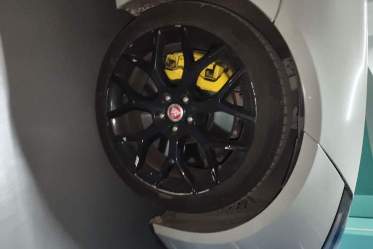 Used Jaguar F-TYPE 2019 2.0T Hardtop Version