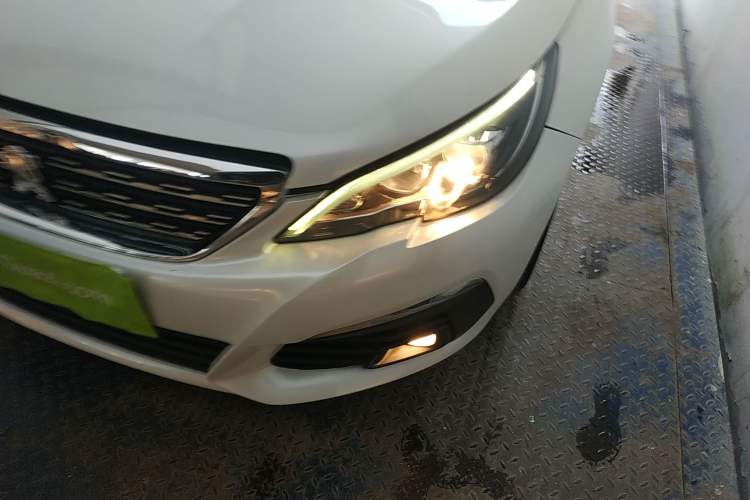 Used Peugeot 308 2019 230THP Automatic Luxury Edition China VI Standard Left Front Headlight