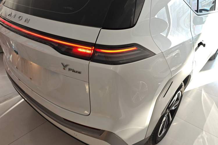 Used AION Y 2023 Younger Star Edition
