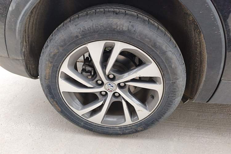 Used Buick Envision 2022 Facelift Encore S 552T Two-Wheel-Drive Luxury Model
