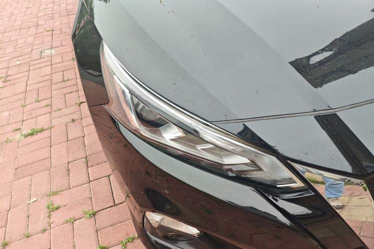 Used Nissan Teana 2021 2.0L XL Upper AD1 Smart Drive & Navigation Edition Right Front Headlight