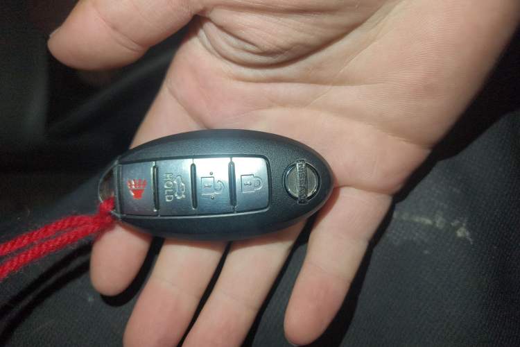 Used Nissan Sunny 2011 1.5XL CVT Luxury Edition Vehicle Key