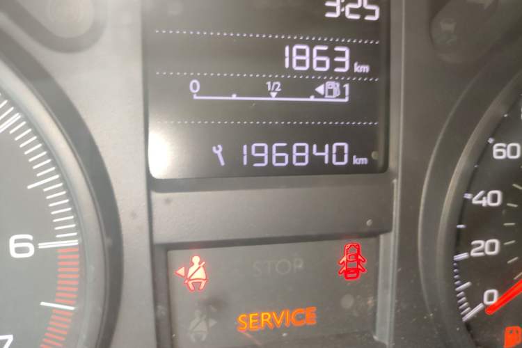 Used Peugeot 301 2018 1.6L Manual Comfort Edition Odometer Close Up