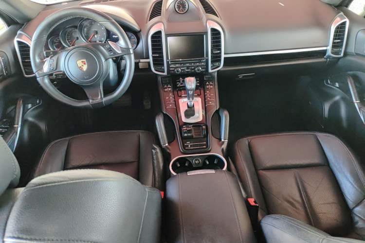 Used Porsche Cayenne  Center Console
