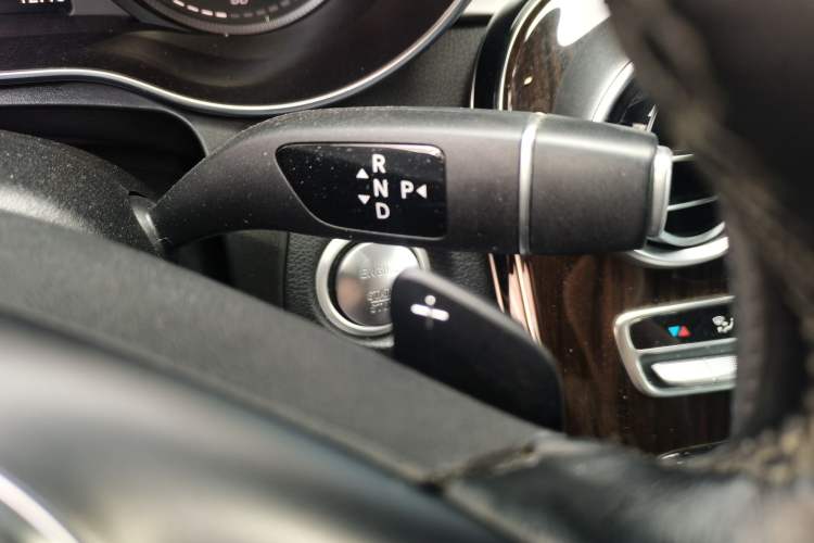 Used Mercedes-Benz GLC 2018 Facelifted GLC 260 4MATIC Dynamic Edition Gear Lever