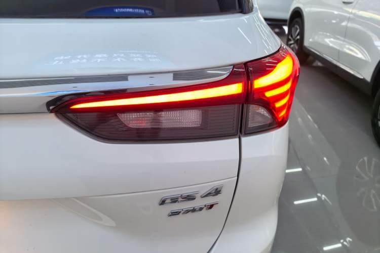 Used GAC Trumpchi GS4 2022 270T Automatic Smart Drive Navigation Edition Right Rear Taillight
