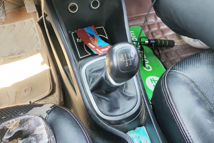 Used Kia K2 2012 Sedan 1.4L MT GLS Commemorative Edition