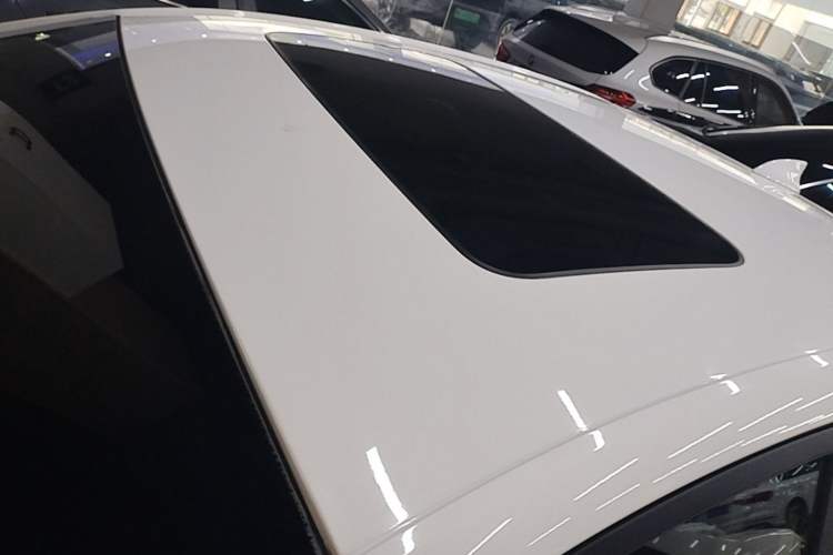 Used Chevrolet Monza 2020 320 Automatic Enjoyment Edition Roof