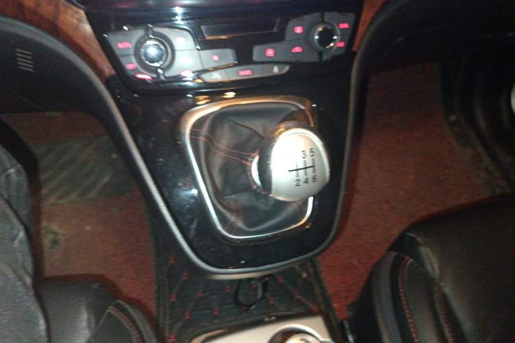 Used Haval H6 2015 Sport Edition 1.5T Manual Two-Wheel Drive Elite Model