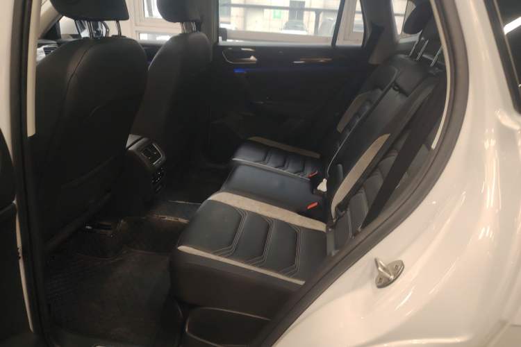 Used Volkswagen Tayron GTE Plug-in Hybrid 2020 1.4T Luxury Model Left Rear Seat