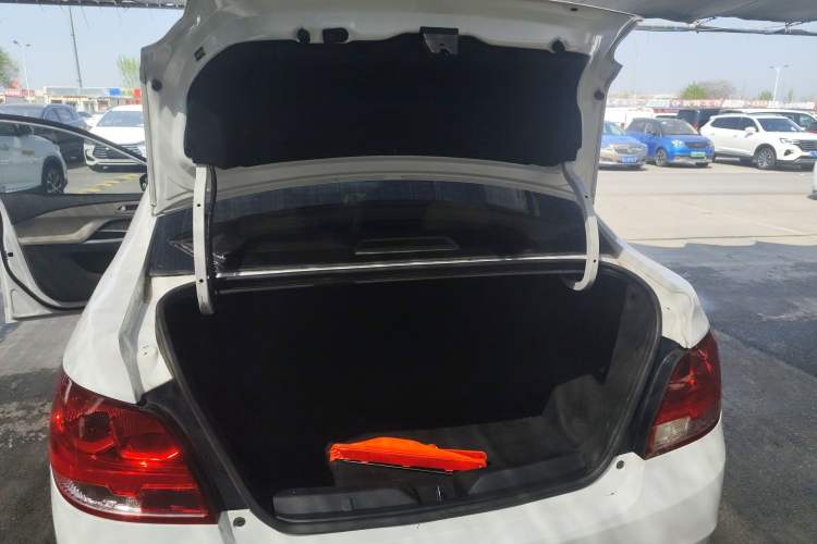 Used Chevrolet Sail 2015 Sail 3 1.5L Manual with Ideal Sunroof Edition
