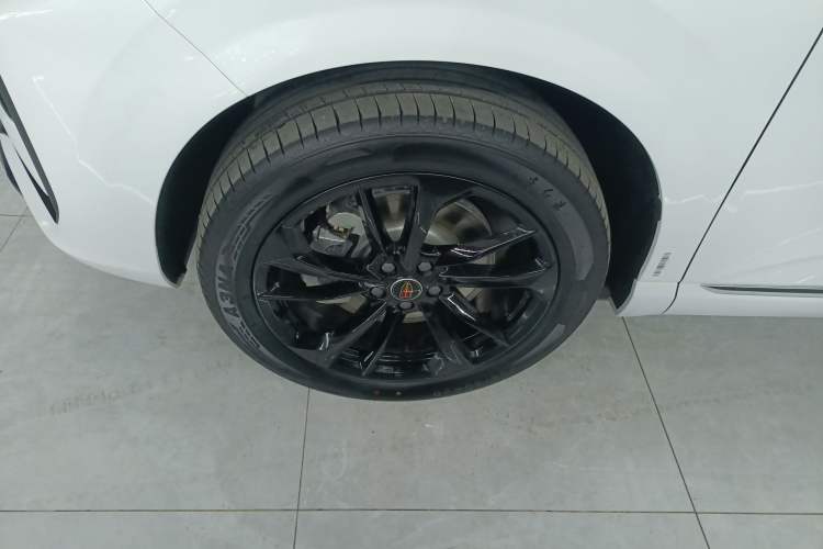 Used Hongqi HS3 PHEV 2025 Model PHEV 117km Jingwei PLUS Edition
