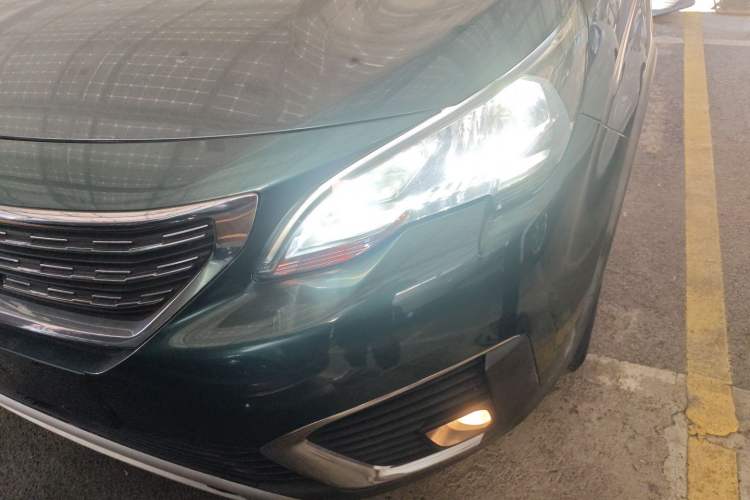 Used Peugeot 5008 2017 350THP 7-Seater Elite Edition
