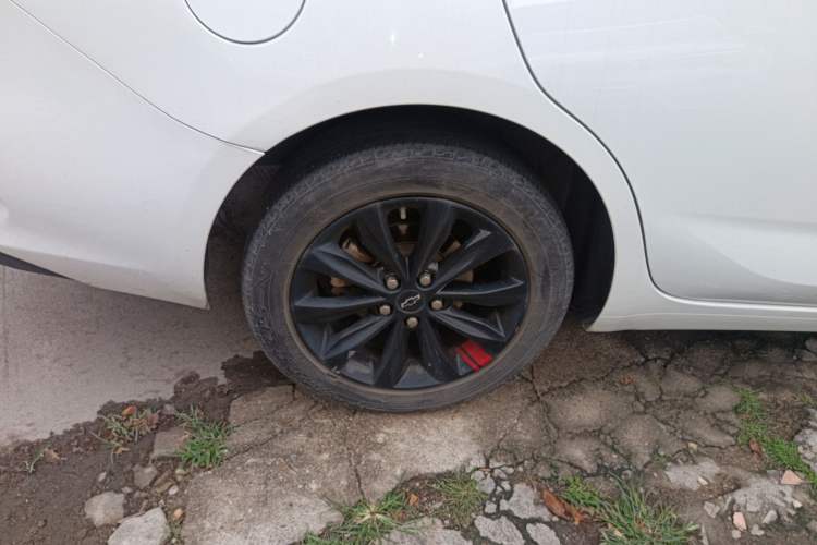 Used Chevrolet Monza 2020 Light Hybrid Redline 320T Dual-Clutch Joyful Edition