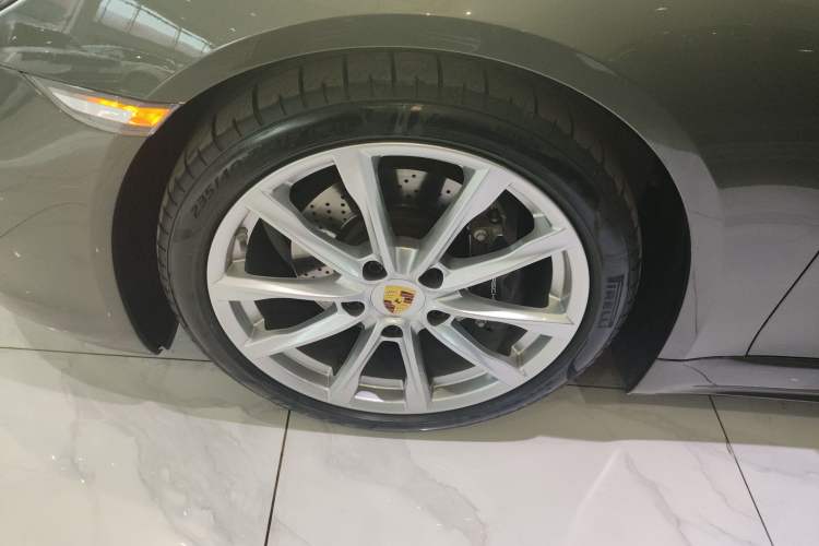 Used Porsche 718 2020 Cayman 2.0T
