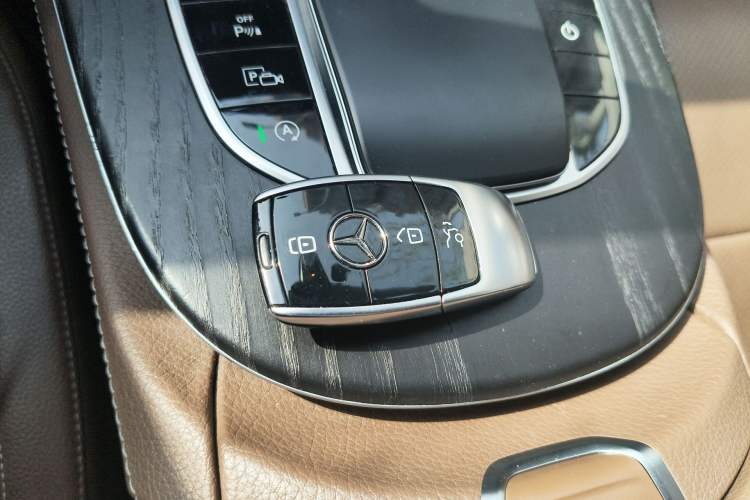 Used Mercedes-Benz E-Class 2020 E 300 L Sporty and Stylish Model