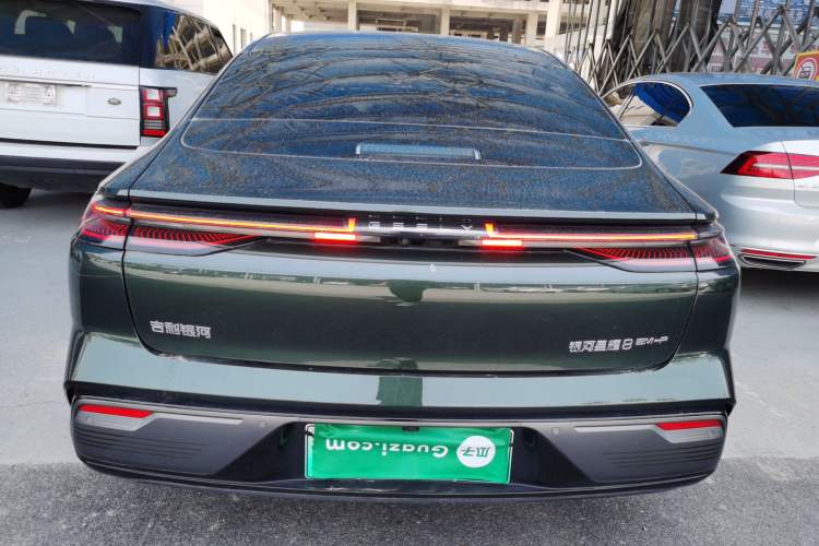 Used Geely Galaxy 8 2025 130km EM-P Starship Edition